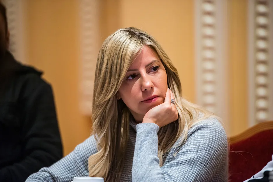 Kristen Foxen vs Nik Airball: Το απίστευτο 6-bet bluff που έκλεψε την παράσταση