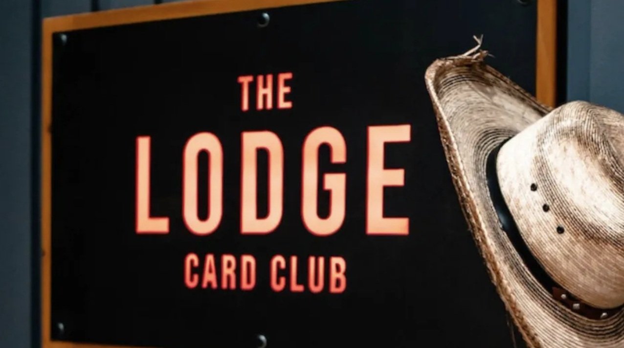 Αιφνιδιαστική έφοδος της αστυνομίας στο Lodge Card Club στο Τέξας